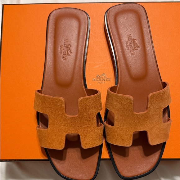 Hermes Rose Chevre Velours Oran Slide Sandals - Picture 2 of 4